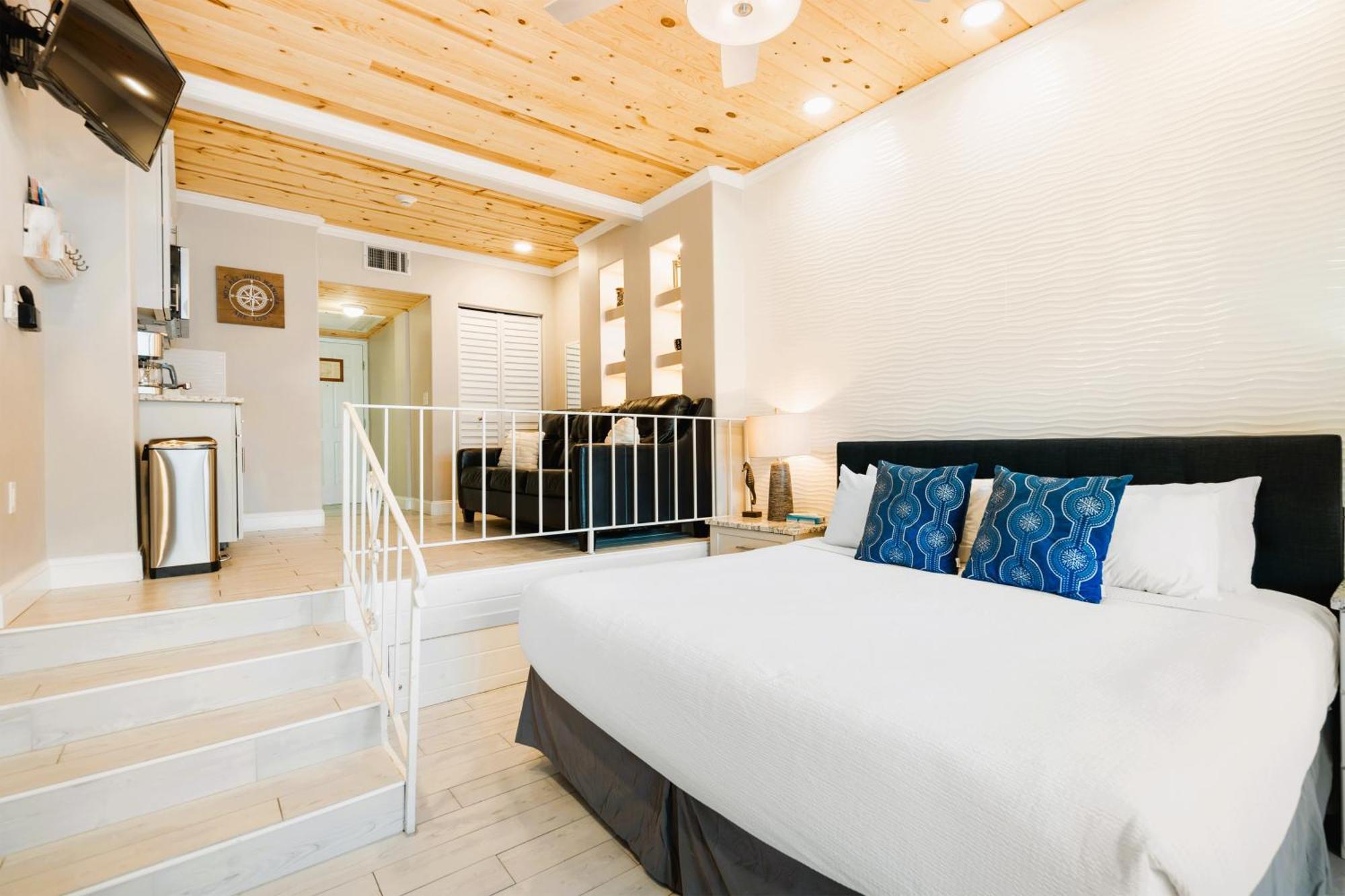 Inn At Camachee Harbor セント・オーガスティン 部屋 写真